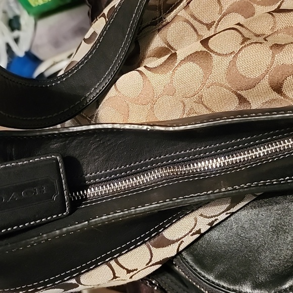 Pre-loved Large Coach Saddle Bag purse w/ Dustbag - Picture 10 of 11